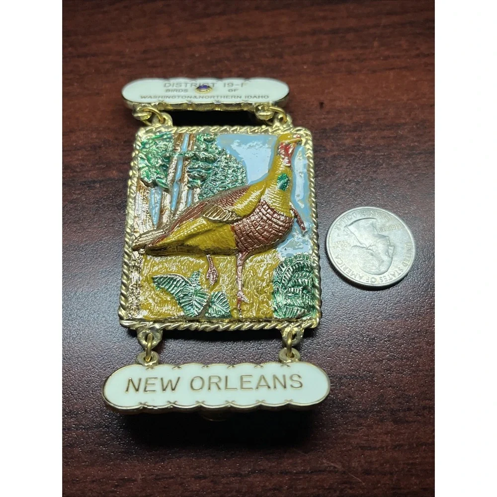 Lions Club District 19-F Birds Of Washington & Northern Idaho New Orleans‎ Pin